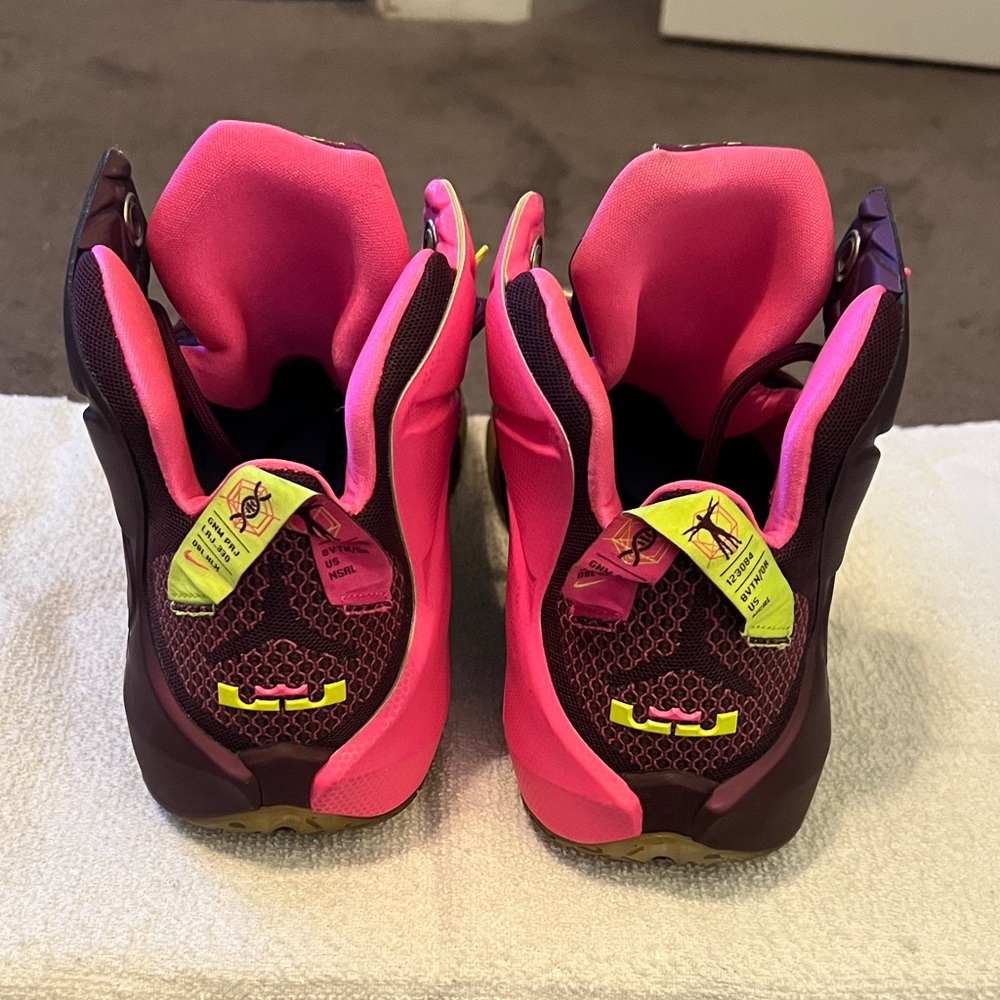 Nike LeBron 12 Double Helix. Size 12. Preowned - Picture 6 of 6